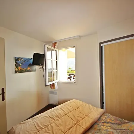 Apartment Cap Esterel Village : 3 Pieces Renove Vue Au Calme V3 - Esterel 282la Saint-Raphael (Var)