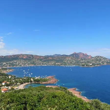 Cap Esterel Village : 3 Pieces Renove Vue Au Calme V3 - Esterel 282la Saint-Raphael (Var)