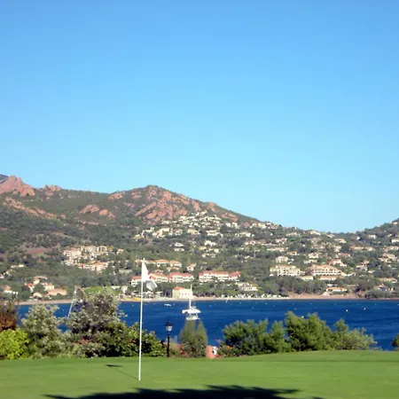 Cap Esterel Village : 3 Pieces Renove Vue Au Calme V3 - Esterel 282la * Saint-Raphael (Var)